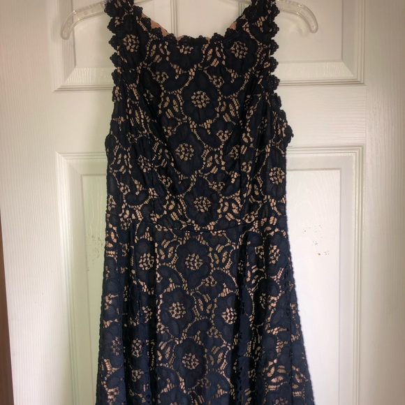 Navy laced dress - Picture 1 of 2